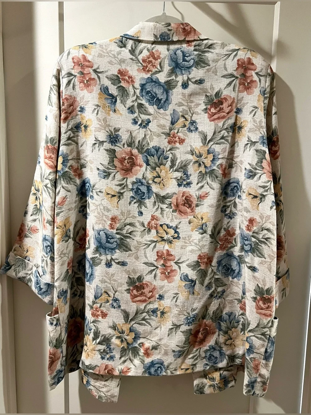 Joanna Vintage Floral Linen Blazer - Picture 6 of 11